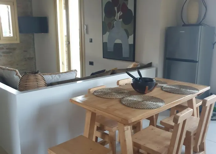 Agiannirema Ios * Psathi (Ios)