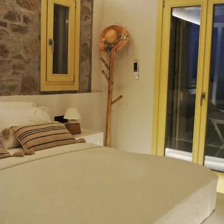 Agiannirema Ios Stone With Private Pool Holiday home *