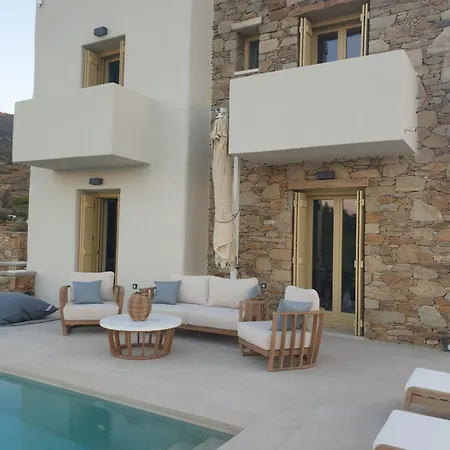 Agiannirema Ios Stone With Private Pool